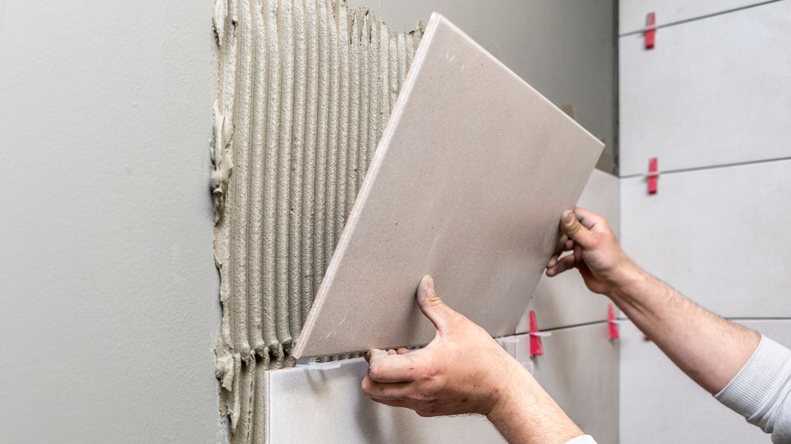 خطأ تركيب بلاط الدش الذي يرتكبه الجميع