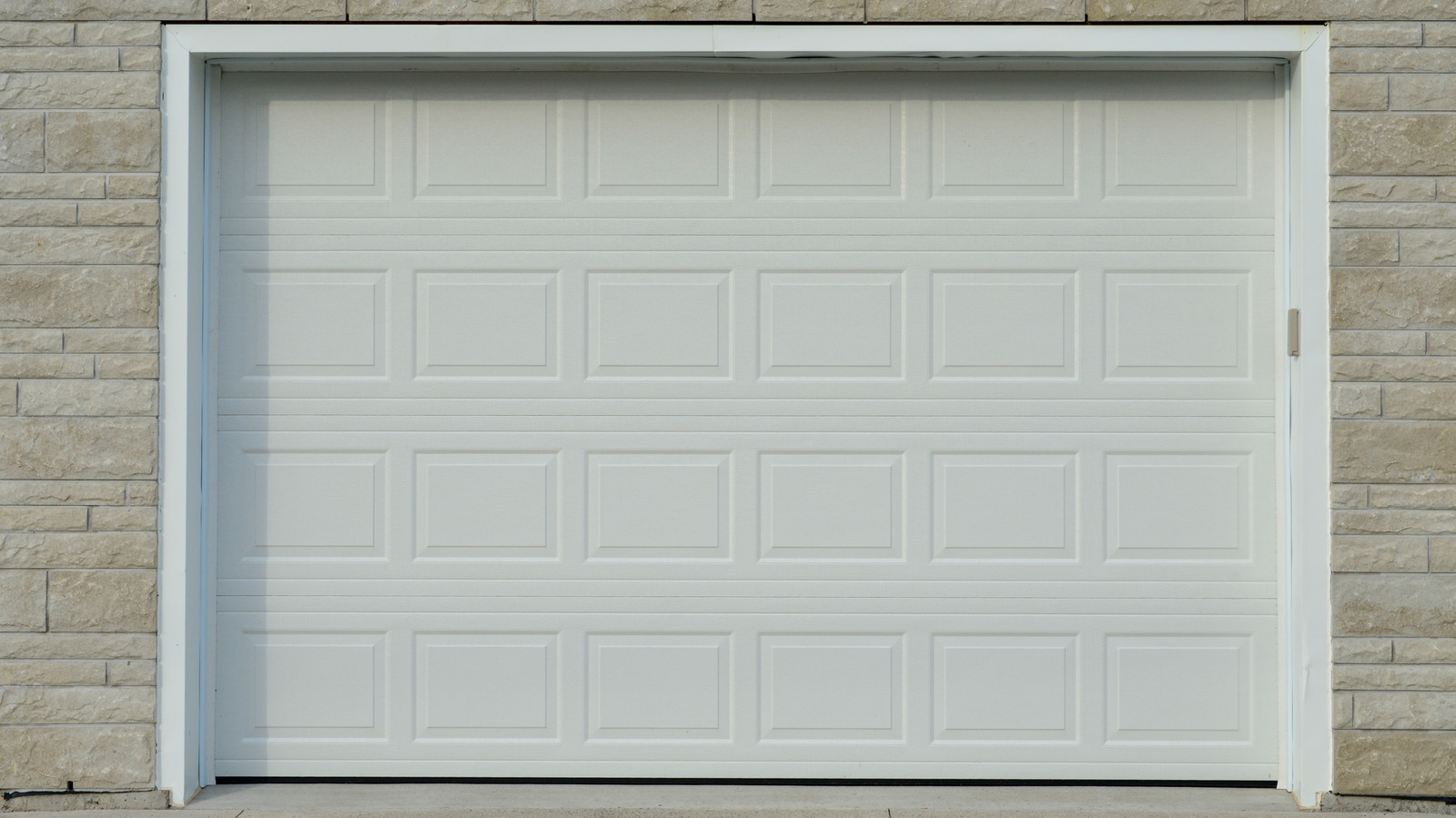 امنح باب الجراج عفا عليها الزمن تحولًا بسيطًا DIY مع أجهزة فو