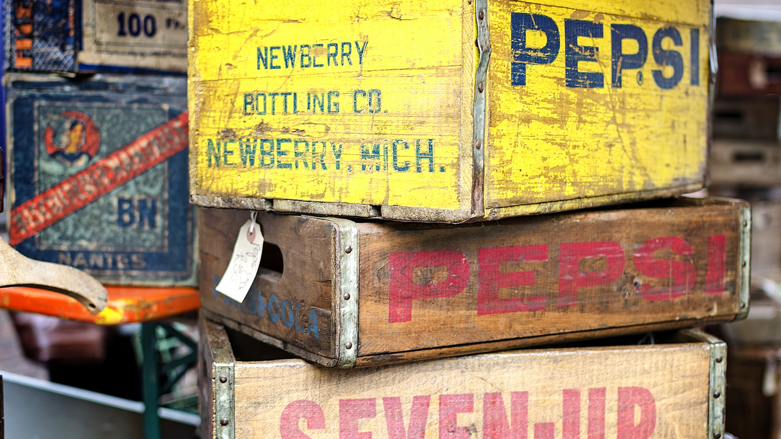 تحويل صناديق الصودا الريفية إلى ديكور المطبخ المفيد الذي سيقدره الطاهي الداخلي الخاص بك