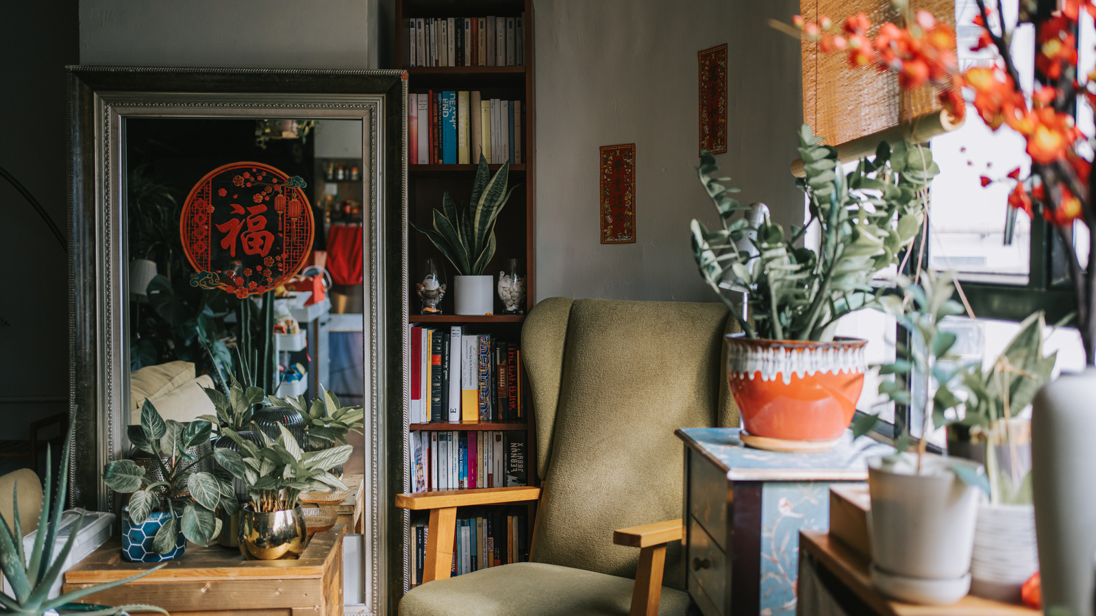 قصير على الفضاء؟ فكر في المكان الذي تضع فيه أرففك لإلغاء تأمين المزيد من التخزين المحتمل