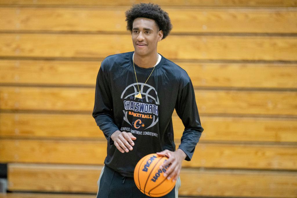 تم إطلاق سراح أريناس من المستشفى من المستشفى بعد وضعه في غيبوبة