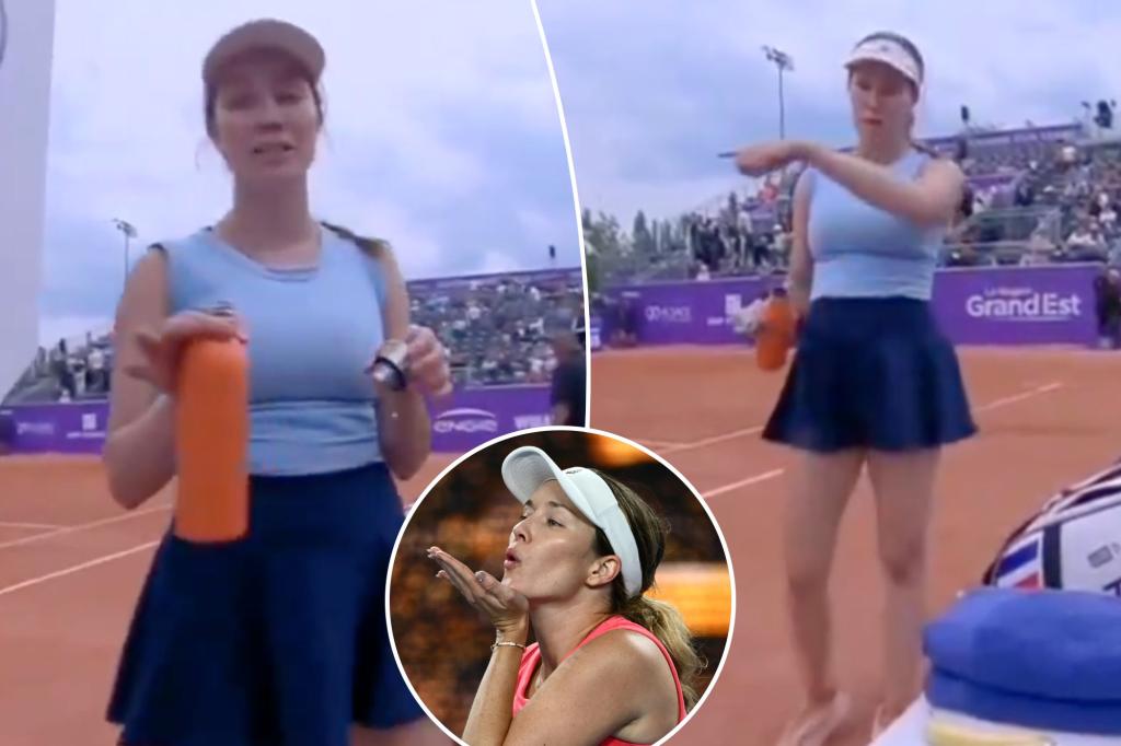 دانييل كولينز يوبخ المصور من أجل خطوة "غير لائقة"