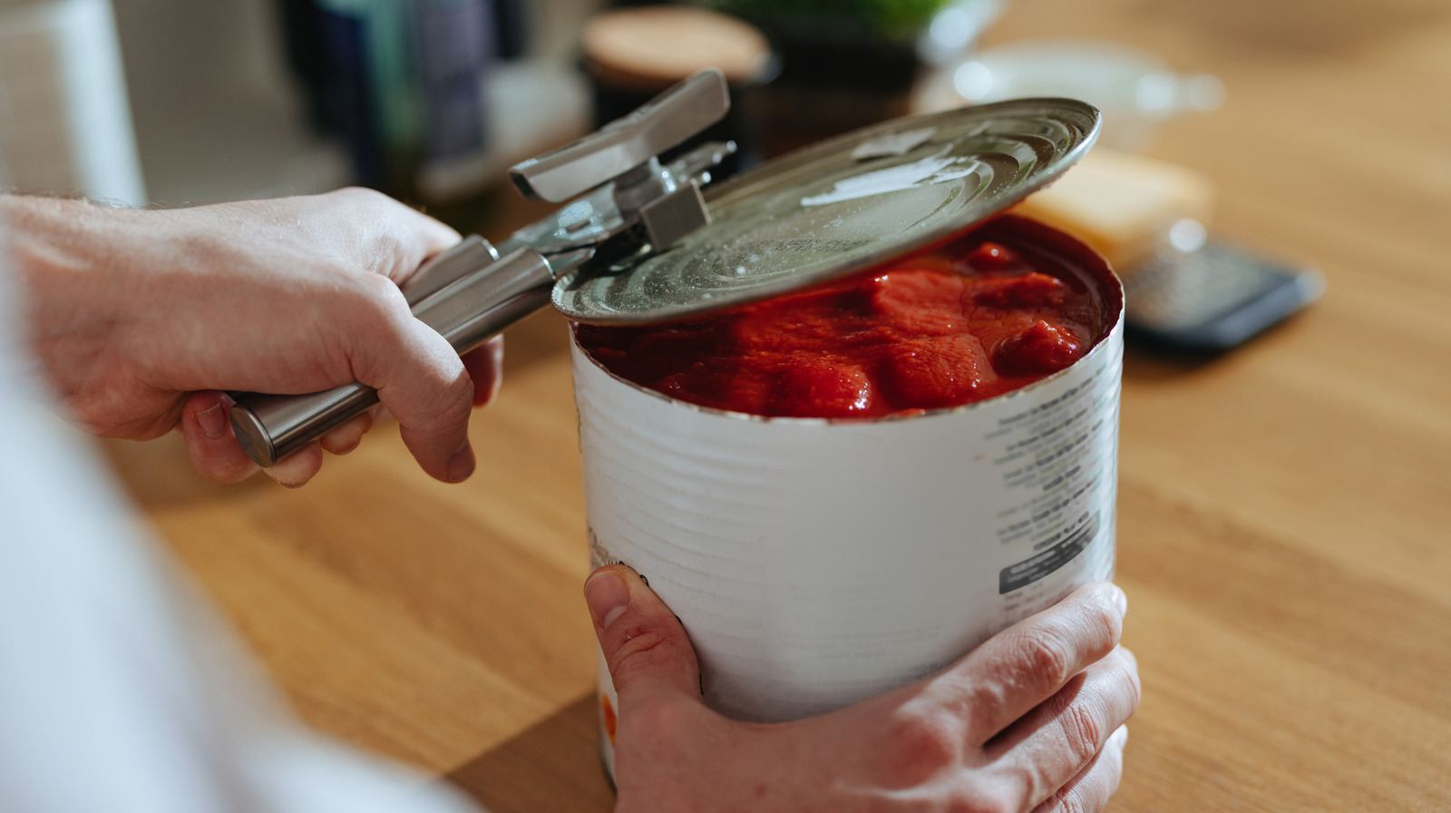 الحيلة البسيطة لتقليل الصوديوم من الخضروات المعلبة