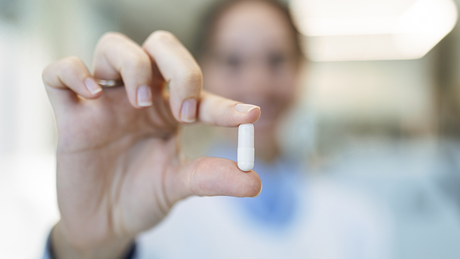 ما هو الطلاء "البلاستيكي" على حبوب منع الحمل المصنوعة من؟