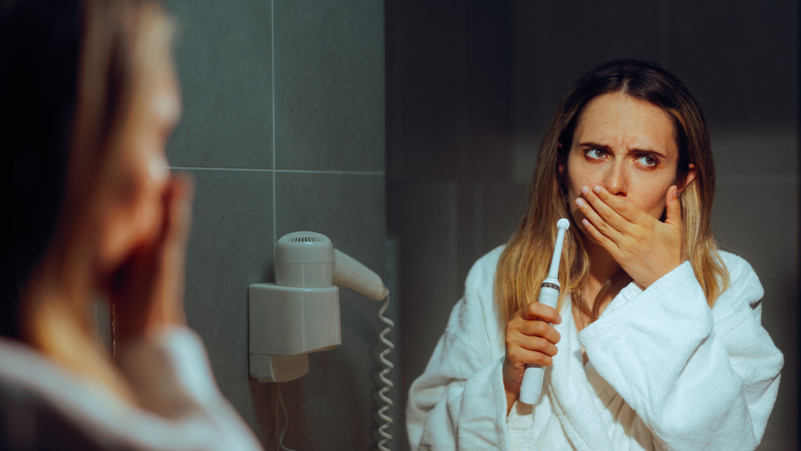 يمكن أن تبدأ أسنانك في التحرك إذا حدث هذا لجسمك