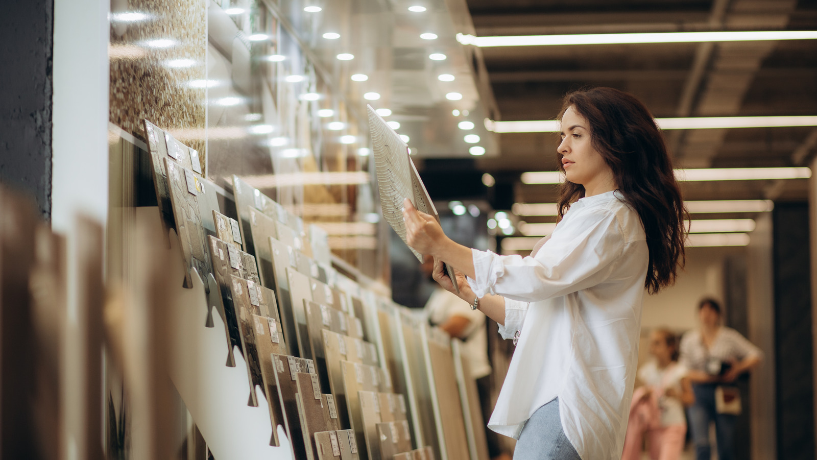 الأرضيات الفريدة التي ستعيدك عند البيع ، وفقًا لمنازل HGTV التي لا يمكن إجراؤها