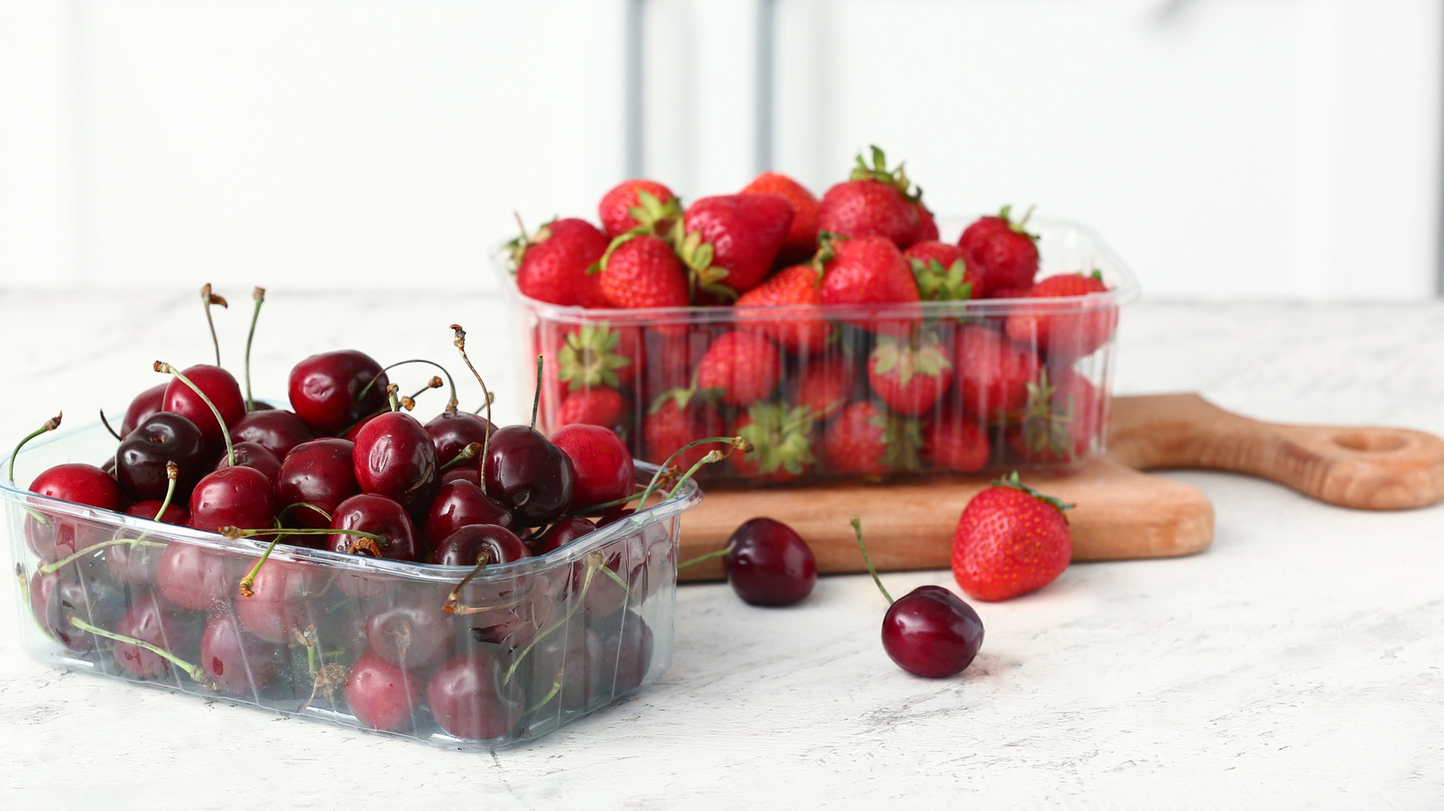 لا ترمي حاويات بقايا ، أعد استخدامها للحصول على بذرة عشب ذكية تنشر الاختراق