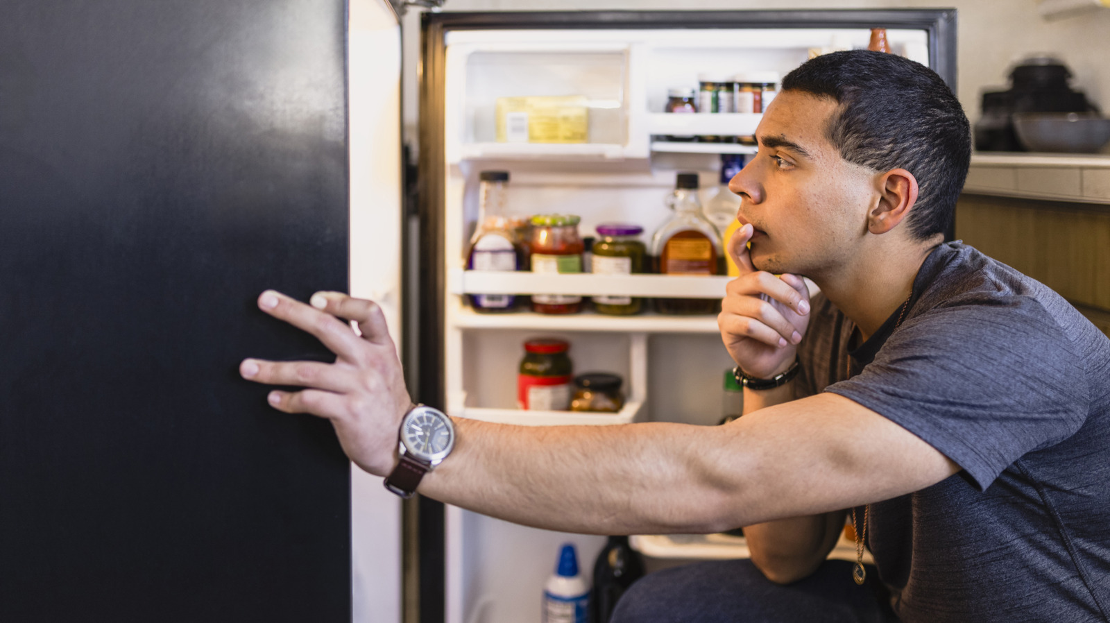 ربما تكون العديد من الفواكه الأكثر كثافة في الثلاجة بالفعل في الثلاجة