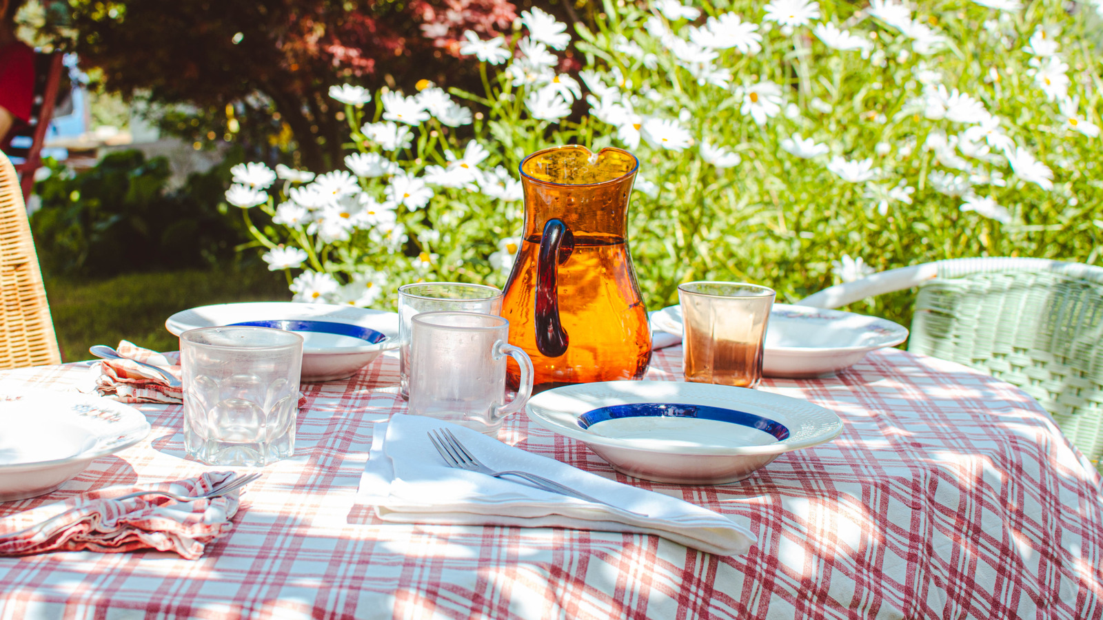 أسهل طريقة لمعرفة ما إذا كانت الأواني الزجاجية في الهواء الطلق مقاومة حقًا