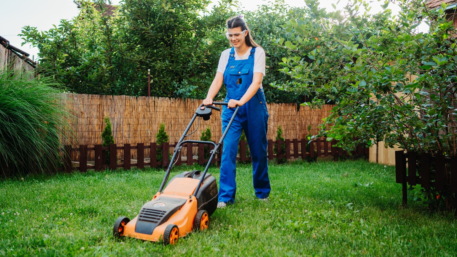 خدعة جزازة العبقرية العبقرية التي ستبقيك باردة في حرارة الصيف