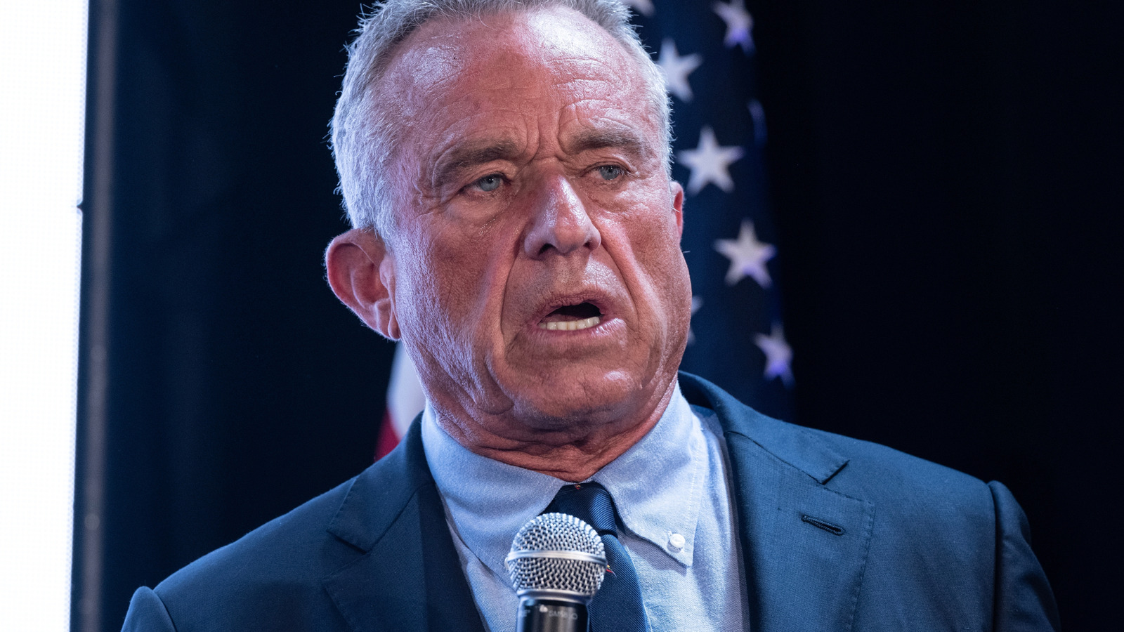 خضع الإجراء الطبي RFK Jr. في اليابان لمحاولة إصلاح صوته المرتعش