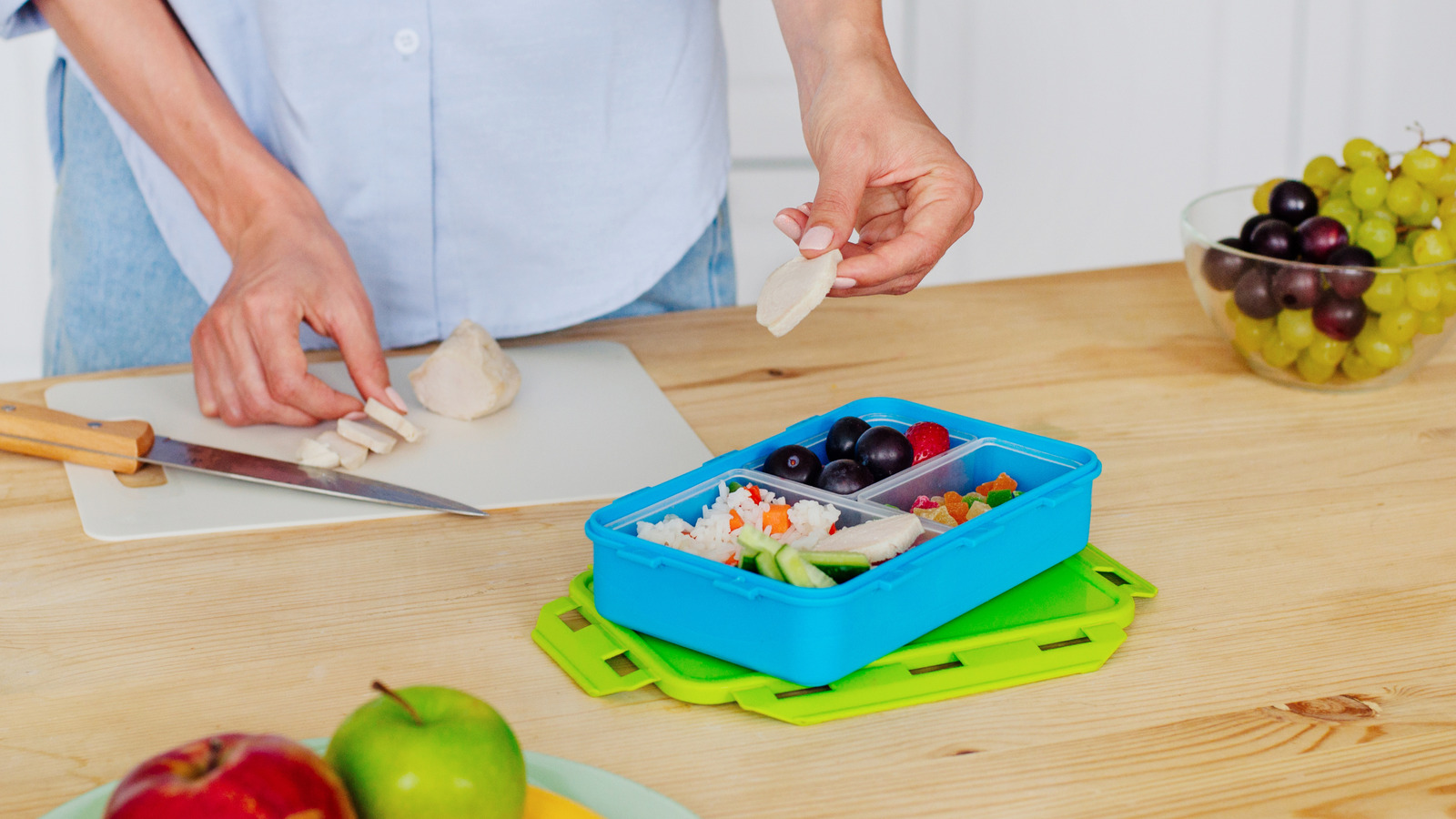 كيف يقارن صندوق الوجبات الخفيفة من Aldi مع الأصلي المبيع؟