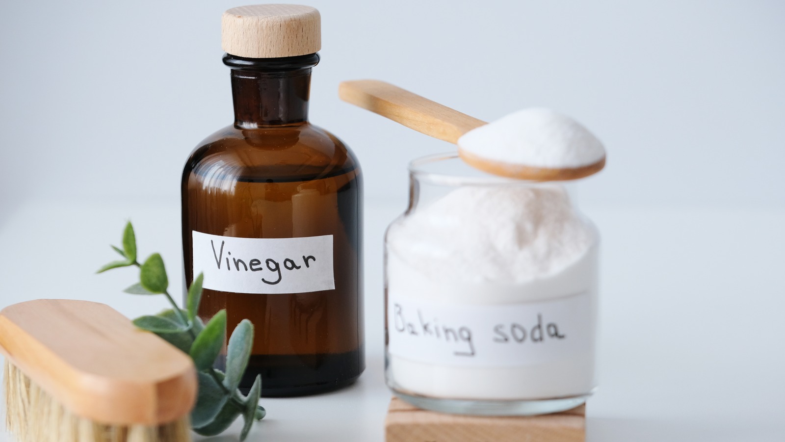 الخل ضد صودا الخبز: ما هو أفضل منظف طبيعي؟