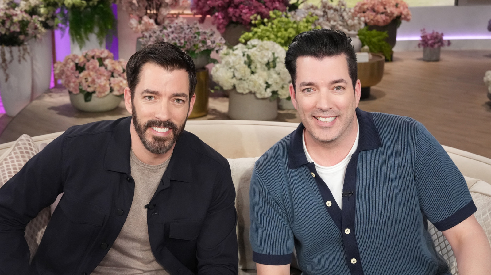 ميزة المنزل الأساسي يتفق الإخوة على حد سواء على أنه يجب عليك التفاخر