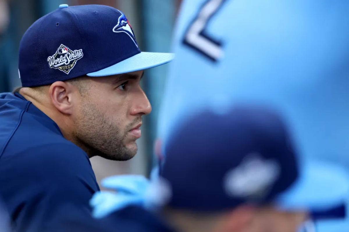 لا يزال نجم بلو جايز المصاب قادرًا على مشاهدة الأحداث في بطولة العالم