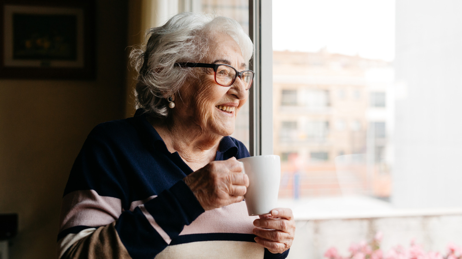 ​​هذه الإضافة إلى الشاي الأخضر اليومي قد تساعد في الحماية من مرض الزهايمر