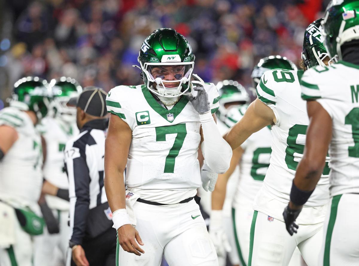 يستمر بحث QB الخاص بـ Jets بعد التقليب الأخير المحتمل لـ Justin Fields