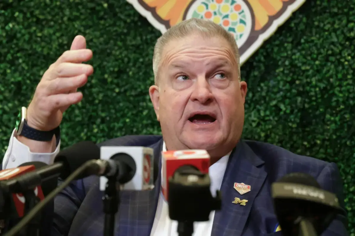 يشعر لاعبو ميشيغان بـ "الخيانة" بعد فضيحة شيرون مور: بيف بوجي