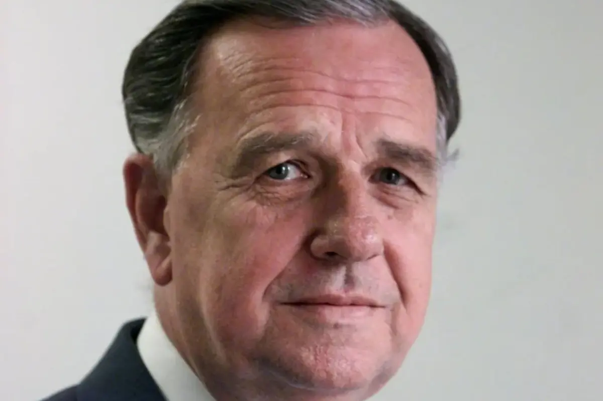 تكريم أسطورة نيويورك بوست راي كيريسون من قبل قاعة مشاهير سباق الخيل