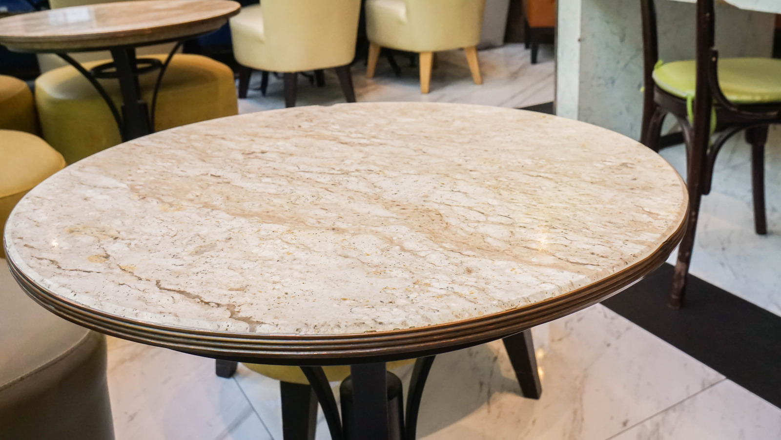 تجنب الأثاث الرخامي من متجر التوفير إذا لاحظت هذا الخلل