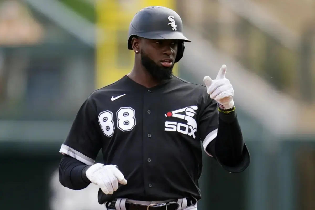 تجارة لويس روبرت جونيور هي بالضبط نوع المقامرة التي يجب أن يتخذها ميتس