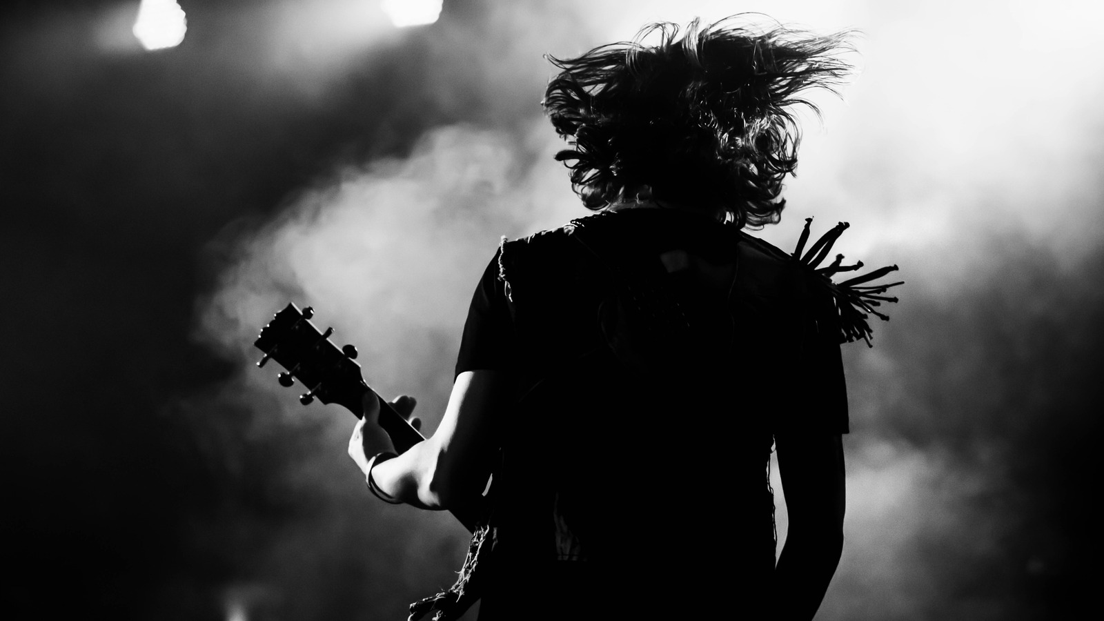 5 نجوم روك يحبون أن يكرهوا أغانيهم