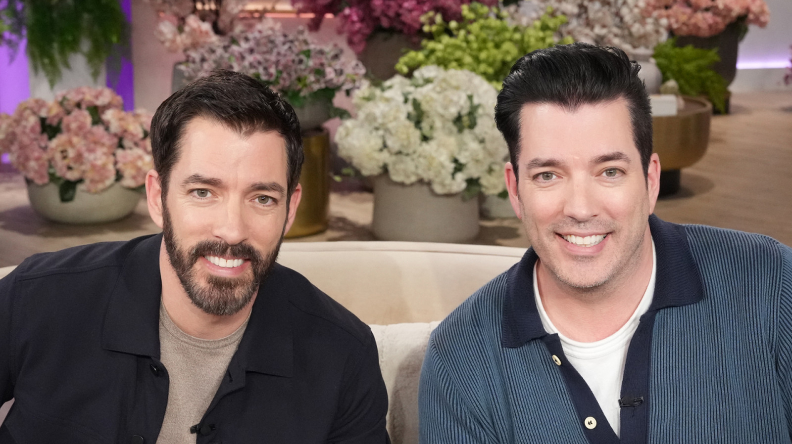 قل وداعًا لأسقف الفشار باستخدام حل DIY من شركة HGTV's Property Brothers