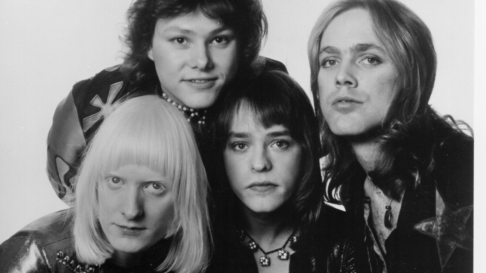 5 أغاني روك كلاسيكية احتلت المركز الأول لمدة أسبوع واحد فقط