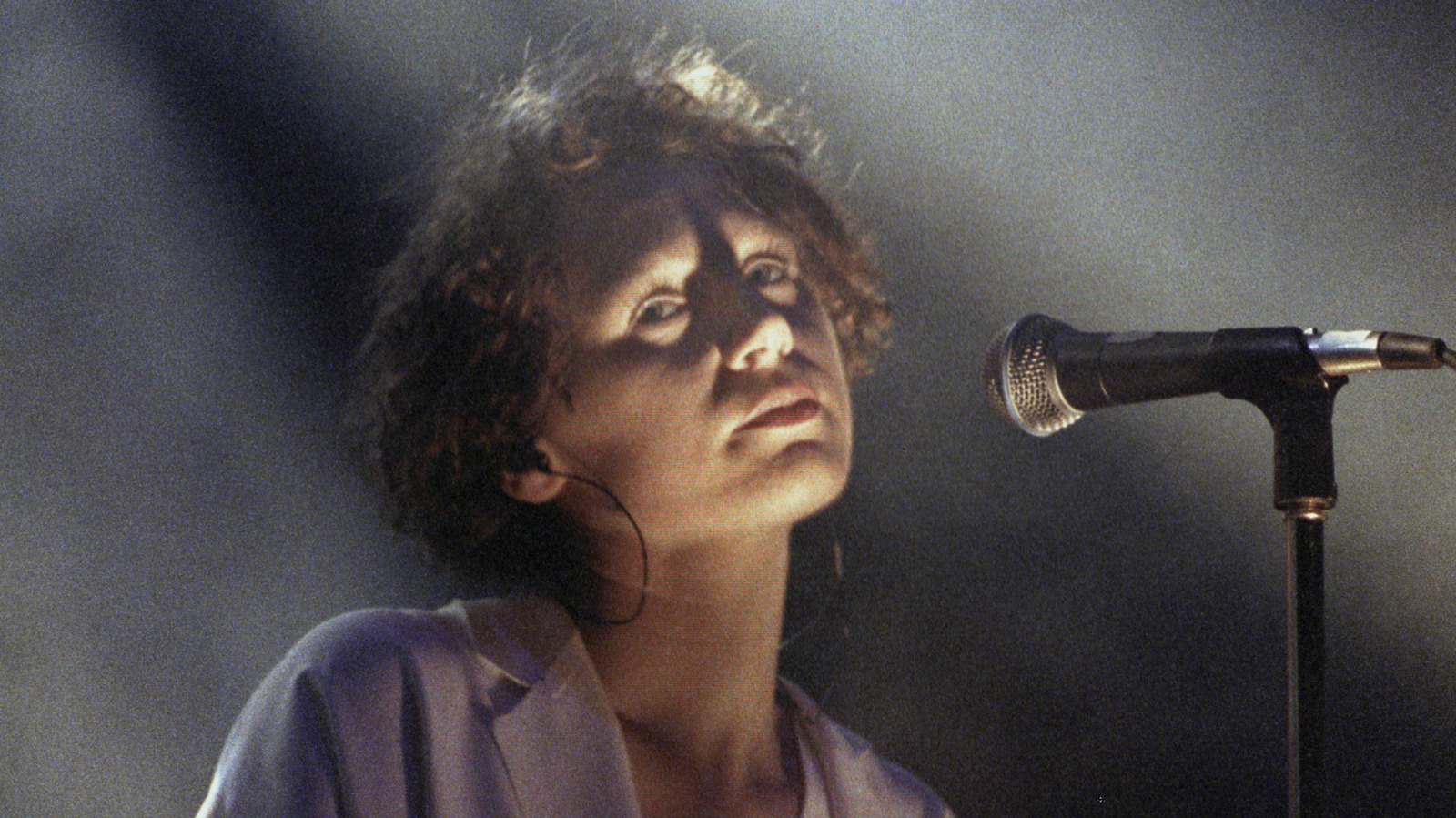 5 أغاني روك من عام 1988 تبدو أكثر روعة اليوم