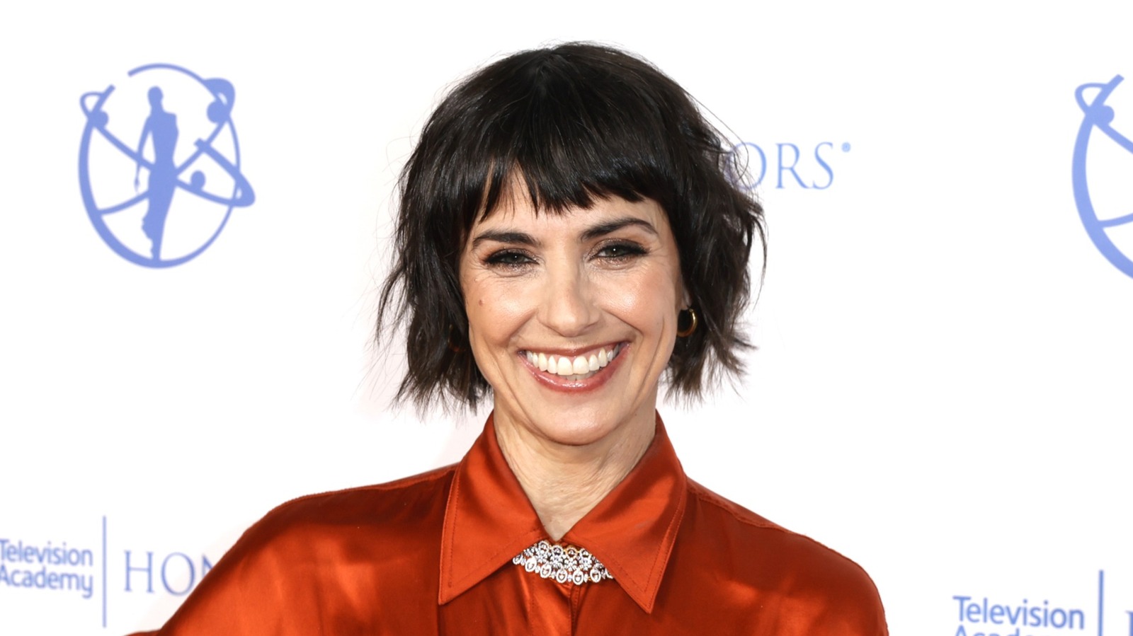 5 من المشاهير الذين تزيد أعمارهم عن 50 عامًا مع الاعترافات الصحية الأكثر ارتباطًا بـ TMI