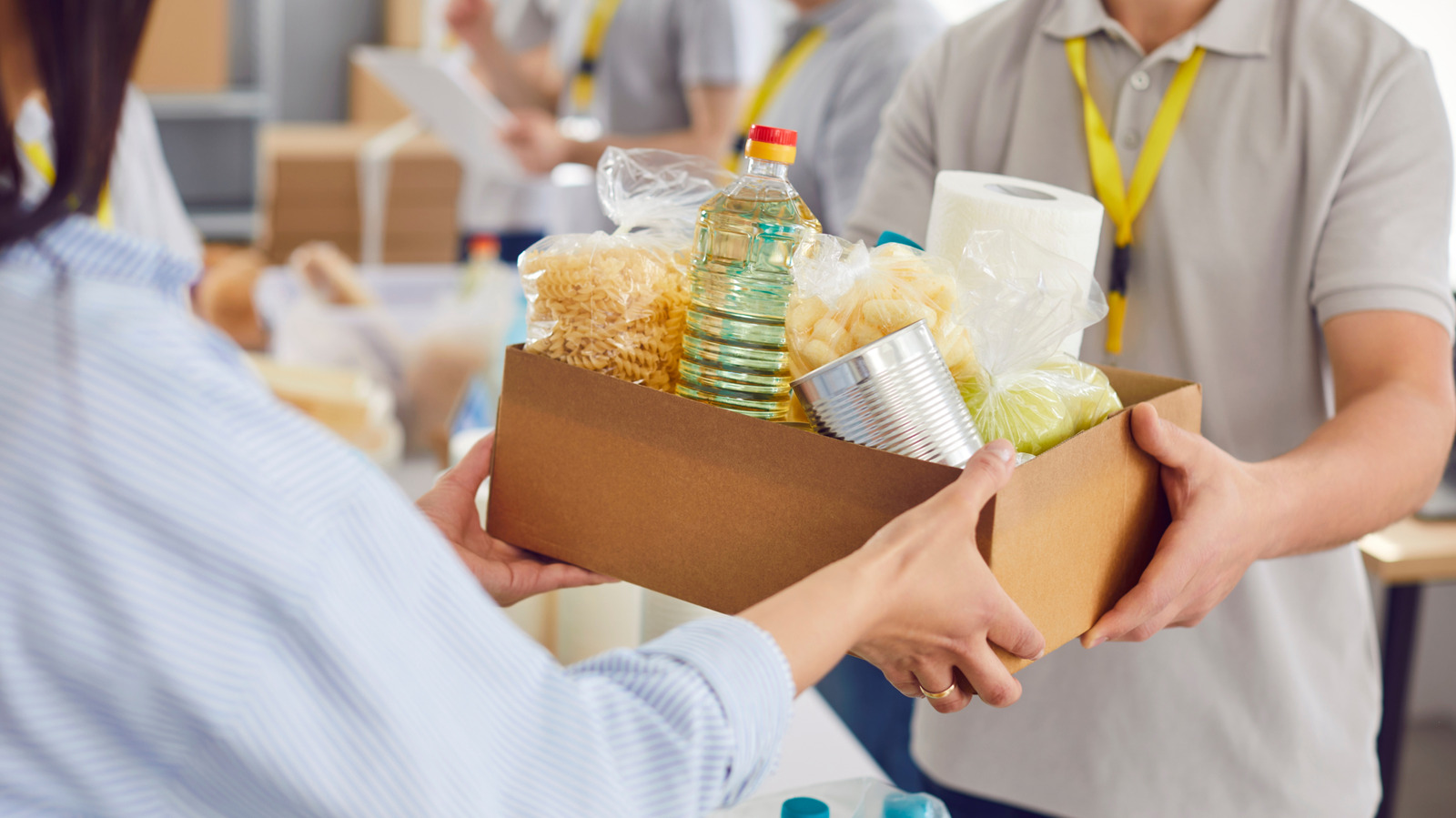 هل انتهيت من تنظيف مطبخك؟ إليك العناصر الشائعة التي يمكنك التبرع بها