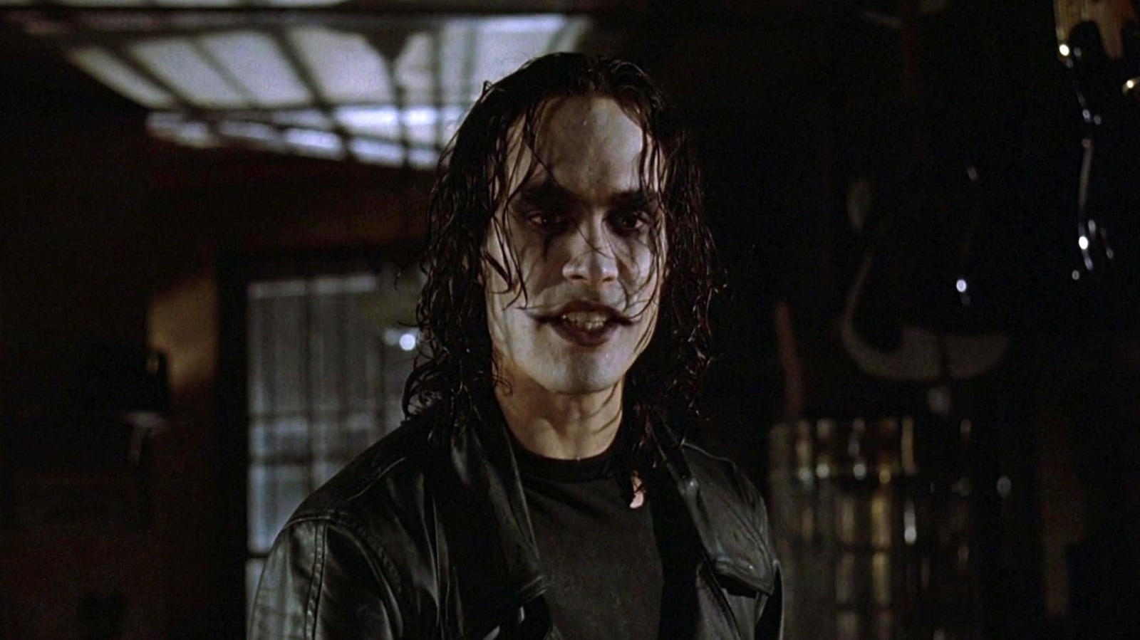 يمتلك The Crow أعظم موسيقى تصويرية للفيلم على الإطلاق، وهي ليست قريبة حتى من ذلك
