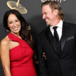 أضف الدراما إلى حوض الاستحمام الخاص بك القائم بذاته مع فكرة ستارة من تشيب وجوانا جاينز