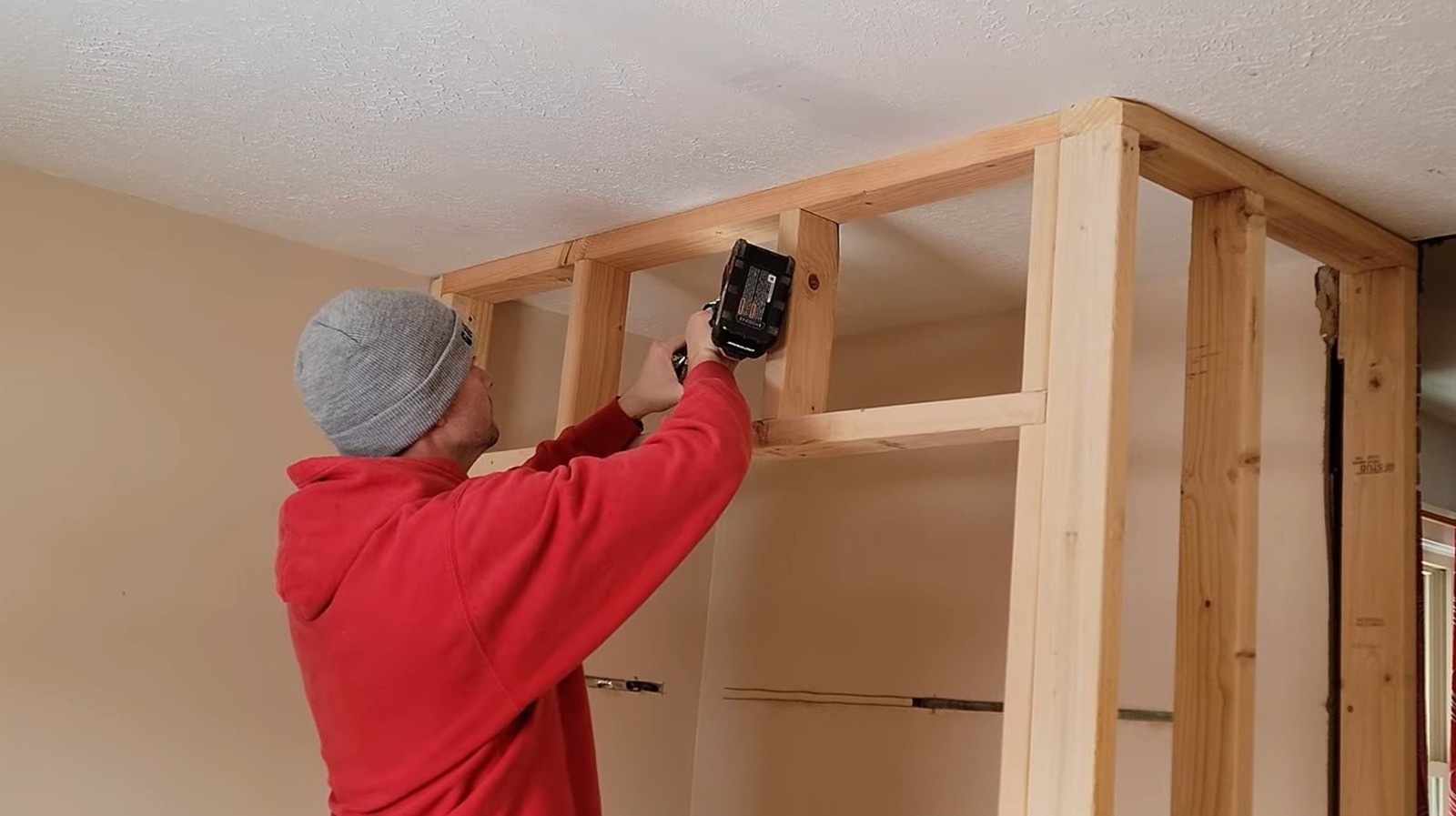 أكبر الأخطاء التي يجب تجنبها عند تأطير خزانتك