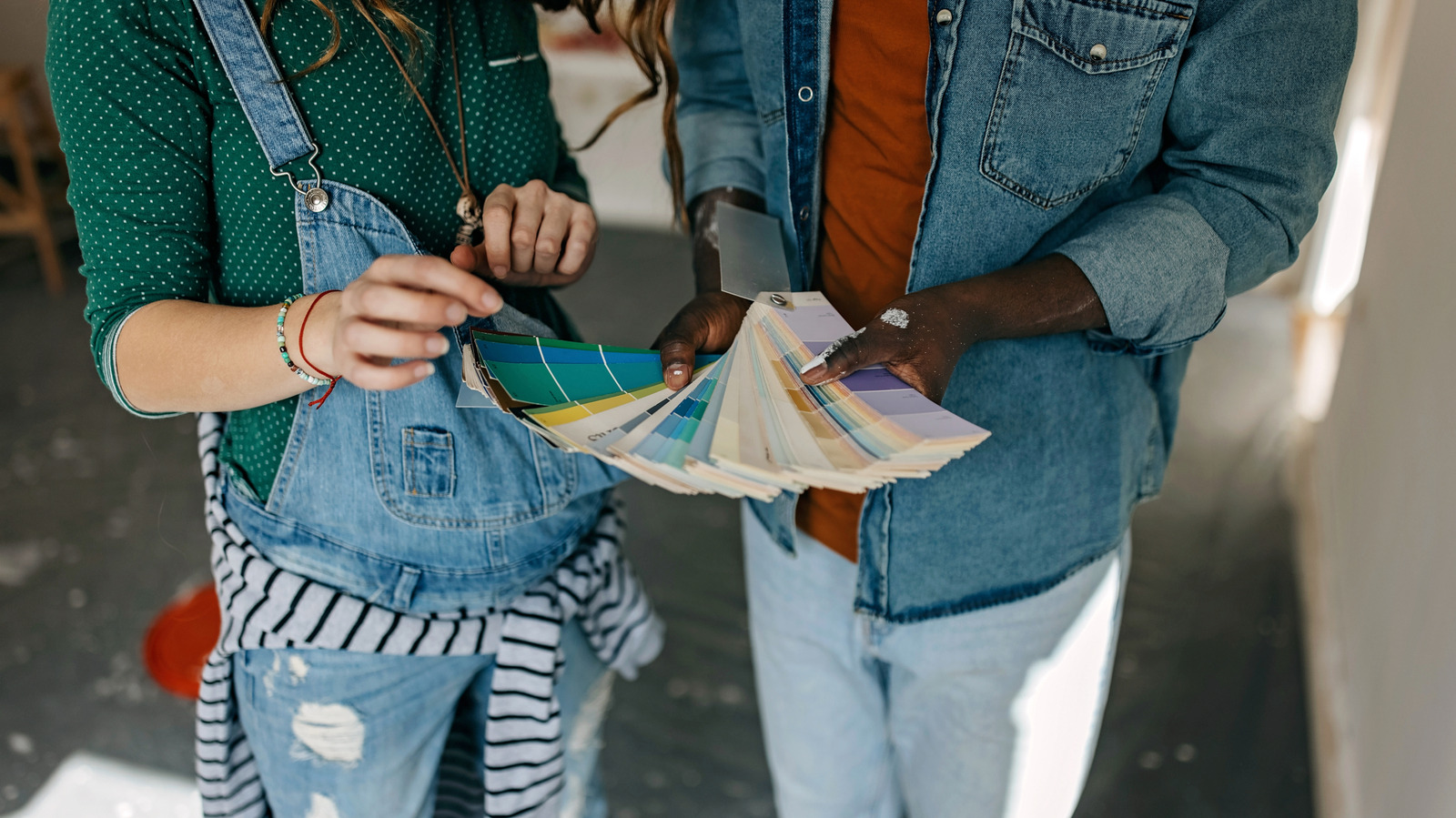 ألوان الخزانة التي تمنح حمامك ترقية فورية