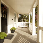 اصنع بنفسك زارعًا شمسيًا متوهجًا يمكن استخدامه كعلامة عنوان الشرفة