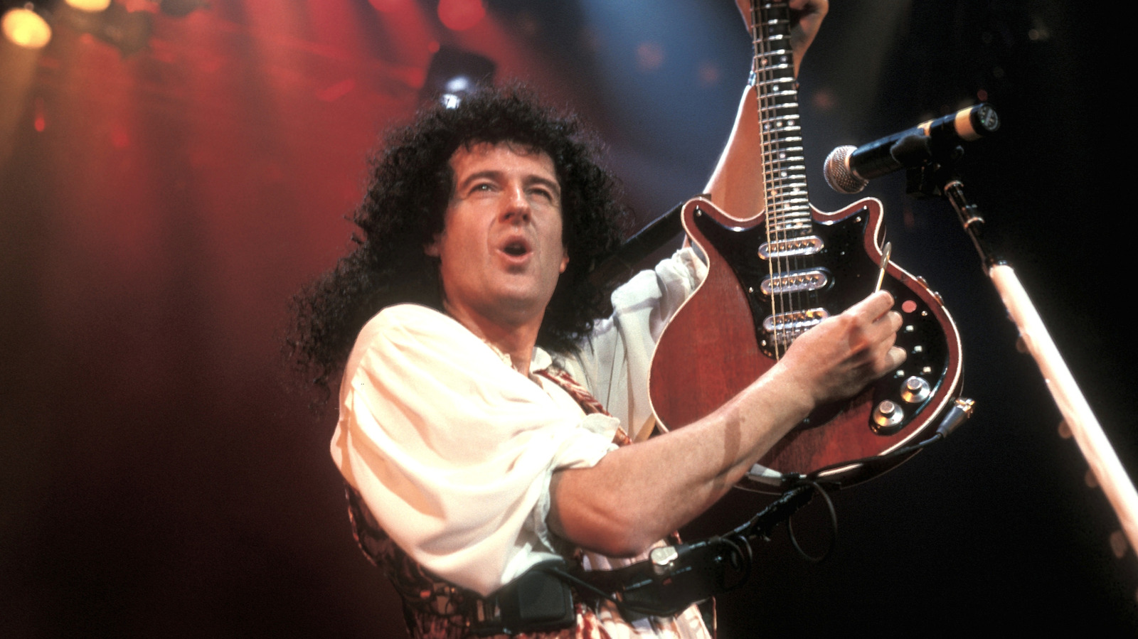 الإعلانات التجارية للسيارات التي قادت هذه الأغاني الجذابة إلى أعلى المخططات