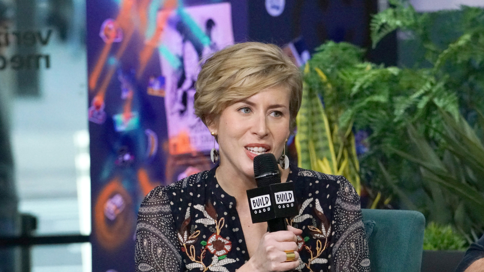 كيف قامت إيرين نابير بإعادة تدوير وعاء نبات قديم وتحويله إلى ديكور حائط أنيق