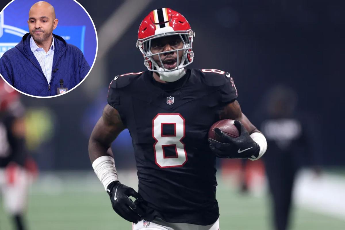 الصقور "منفتحة على التعامل" مع كايل بيتس مع انتشار شائعات عن مسودة اتحاد كرة القدم الأميركي