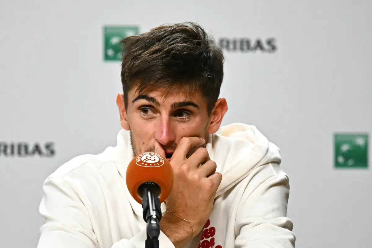 اضطر ماتيو أرنالدي إلى الانسحاب مباشرة قبل الدور نصف النهائي من بطولة Frecn Open