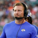 يبدو شون ماكفاي ممزقًا خلال صورة NFL خارج الموسم