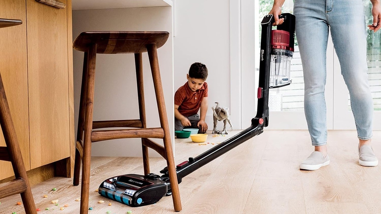 صفقة Amazon Prime Day الضخمة: خصم يصل إلى 50% تقريبًا على المكنسة الكهربائية