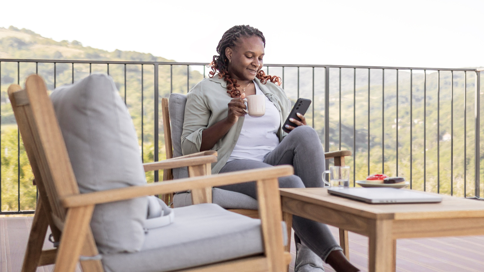 متى تقوم شركة Wayfair بوضع علامة على أثاث الفناء غير المباع؟