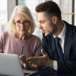 من المرجح أن يأخذ جيل الطفرة السكانية عادة النظافة في مكان العمل أقل من جيل الألفية