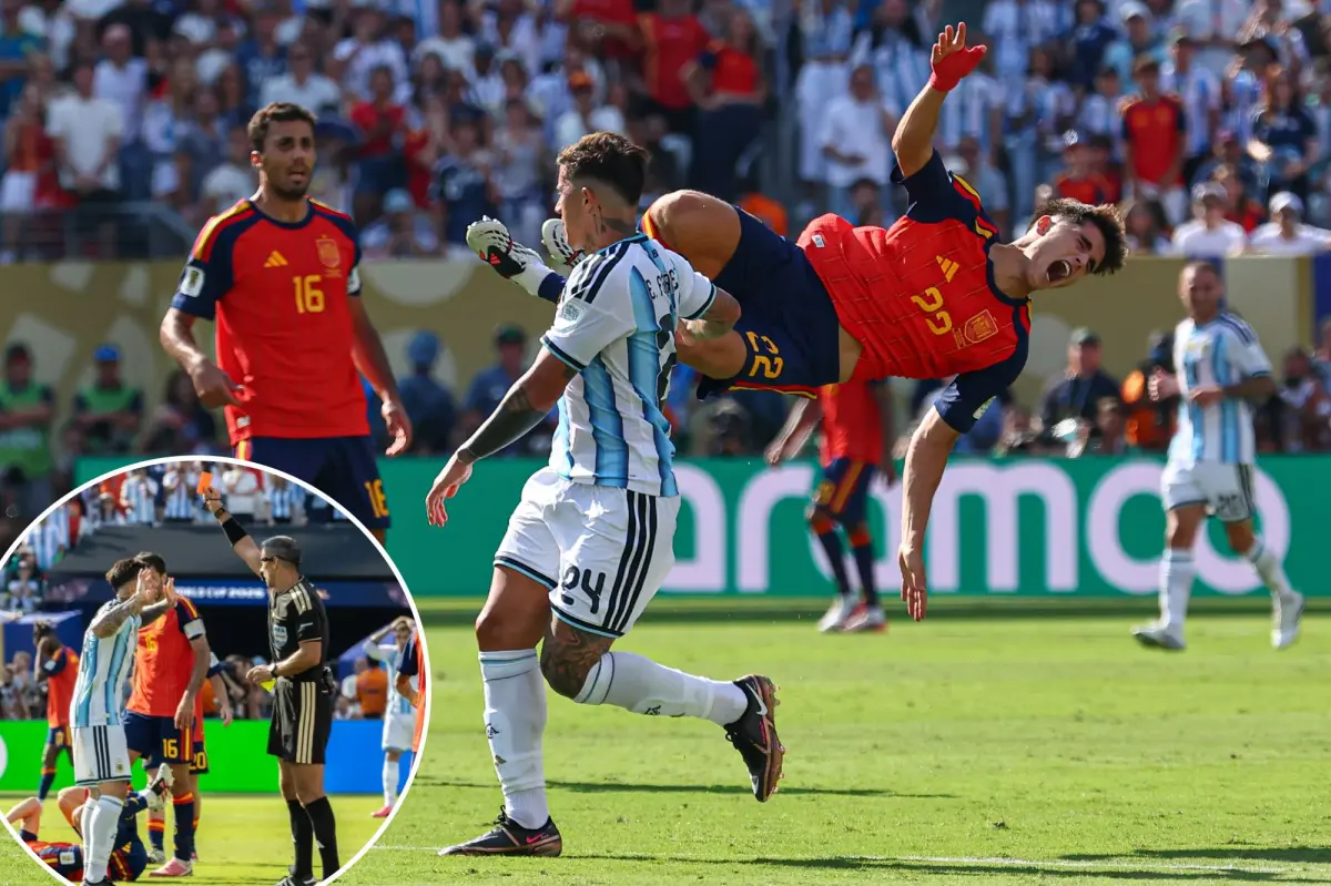 أصبح الأرجنتيني إنزو فرنانديز كبش فداء نهائي كأس العالم بعد البطاقة الحمراء