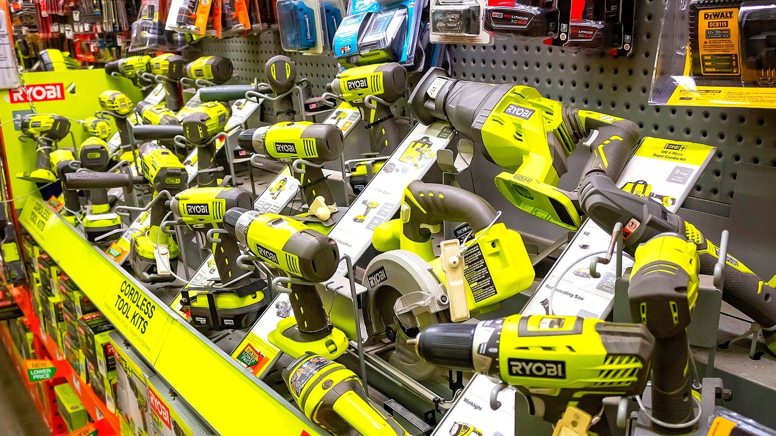 12 أداة من أدوات Ryobi بخصومات كبيرة في أغسطس 2026