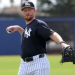 يستدعي يانكيز برادلي هانر على أمل أن يتم اكتشافه التالي