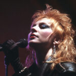 هذه البوب ​​السينمائية رقم 1 من عام 1986، والتي كتبها ميكانيكي جزئيًا، وصلت إلى قمة المخططات منذ 40 عامًا اليوم