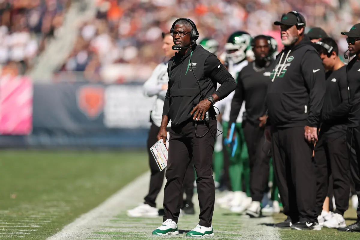 يجد آرون جلين أن Jets إيجابيات في خسارة فادحة أمام Bears مع توقف الموسم على الامتداد القادم